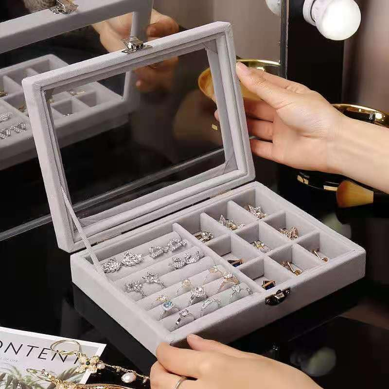 Velvet Jewelry Box – Elegant Storage for Your Precious Treasures